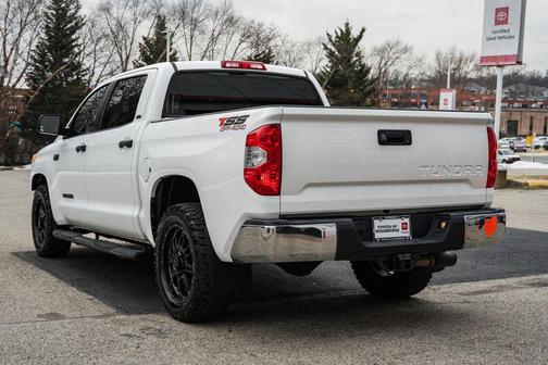 2016 Toyota Tundra SR5