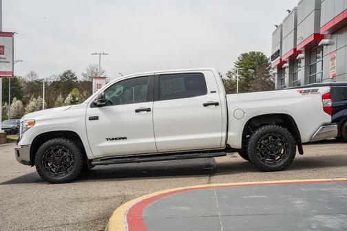 2016 Toyota Tundra SR5