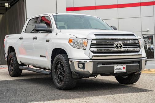 2016 Toyota Tundra SR5