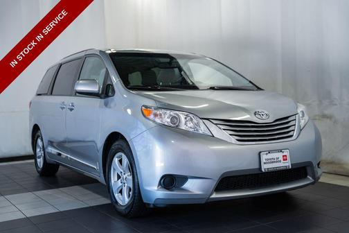 Silver Sky Metallic 2017 Toyota Sienna LE