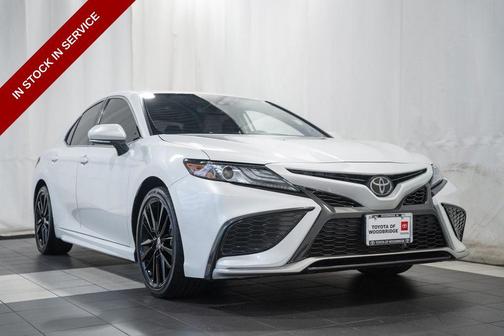 Wind Chill Pearl 2023 Toyota Camry XSE