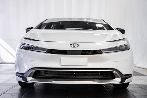 2024 Toyota Prius Prime SE