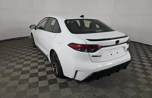 Ice Cap 2024 Toyota Corolla Hybrid L