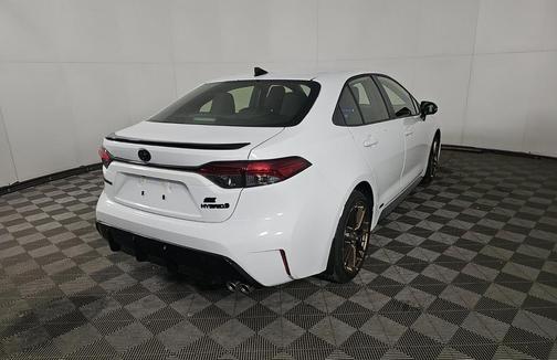 Ice Cap 2024 Toyota Corolla Hybrid L
