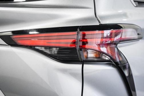 2021 Toyota Sienna XSE 7 Passenger