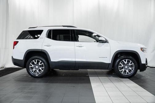 2022 GMC Acadia FWD SLT
