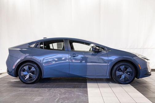 2023 Toyota Prius LE