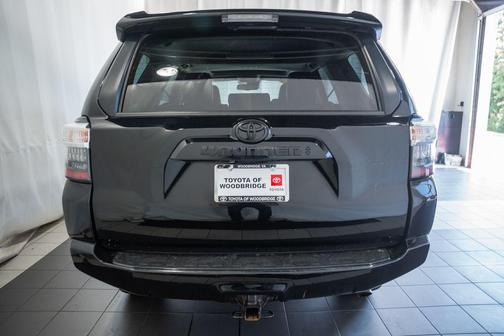 Midnight Black Metallic 2024 Toyota 4Runner SR5 Premium