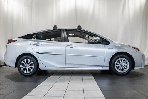 2019 Toyota Prius LE