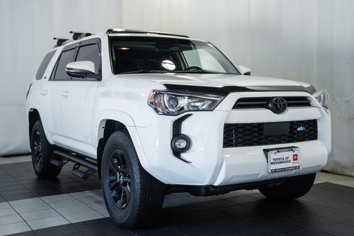 Ice Cap 2023 Toyota 4Runner SR5 Premium