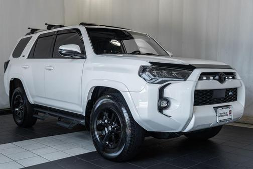 Ice Cap 2023 Toyota 4Runner SR5 Premium