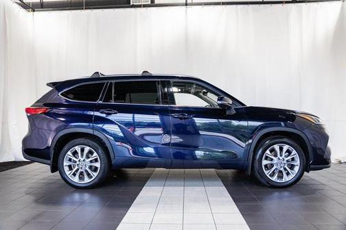 2022 Toyota Highlander Limited