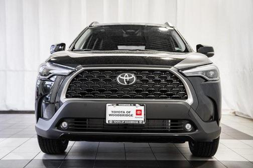 2025 Toyota Corolla Cross XLE