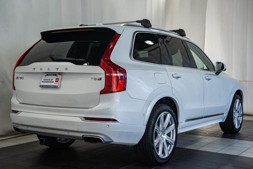 Crystal White Pearl Metallic 2017 Volvo XC90 Hybrid T8 Inscription