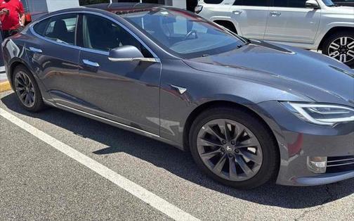 2020 Tesla Model S Long Range