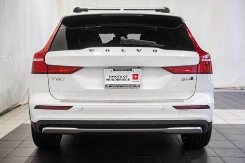 2023 Volvo V60 Cross Country B5 Ultimate