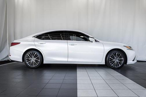 2023 Lexus ES 350 Base