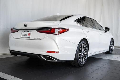2023 Lexus ES 350 Base