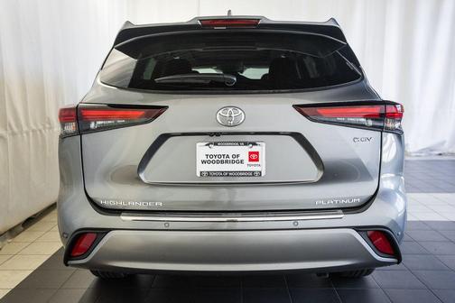 Heavy Metal 2026 Toyota Highlander Hybrid Platinum