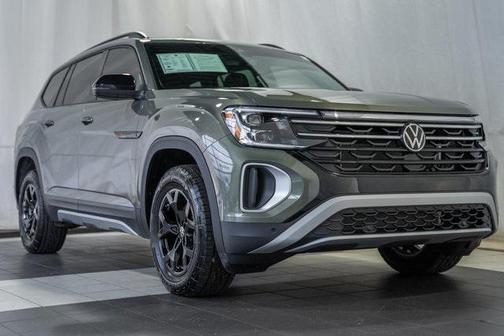 2025 Volkswagen Atlas 2.0T Peak Edition