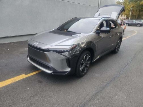 2023 Toyota bZ4X Limited