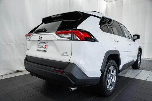 2022 Toyota RAV4 Hybrid LE