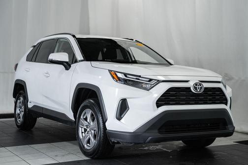 Ice 2025 Toyota RAV4 Hybrid XLE