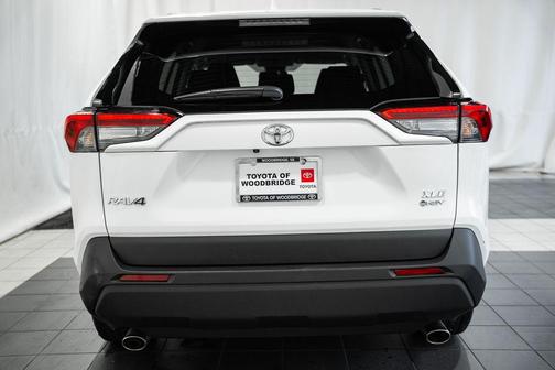 Ice 2025 Toyota RAV4 Hybrid XLE