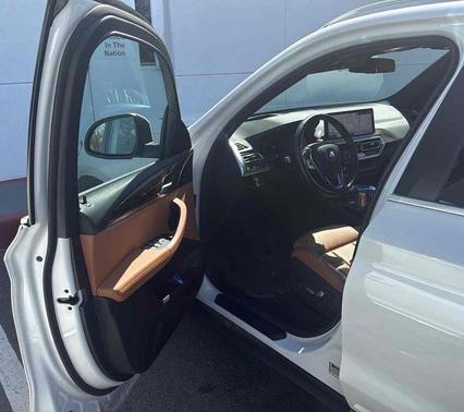 Mineral White Metallic 2022 BMW X3 xDrive30i