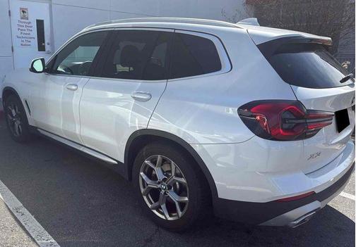 Mineral White Metallic 2022 BMW X3 xDrive30i