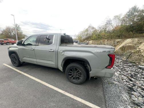 2022 Toyota Tundra Hybrid Limited