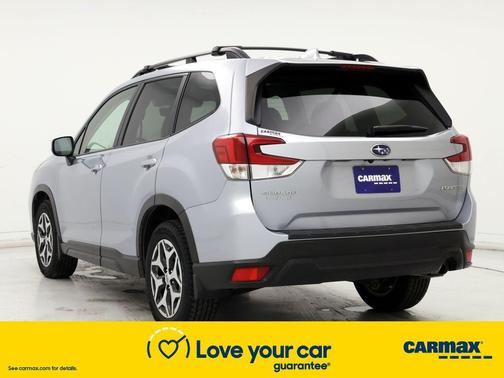 Photo 2 of 24 of 2019 Subaru Forester Premium