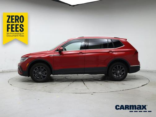 Red 2023 Volkswagen Tiguan SE