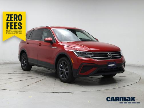 Red 2023 Volkswagen Tiguan SE