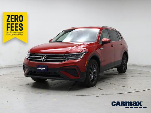 Red 2023 Volkswagen Tiguan SE