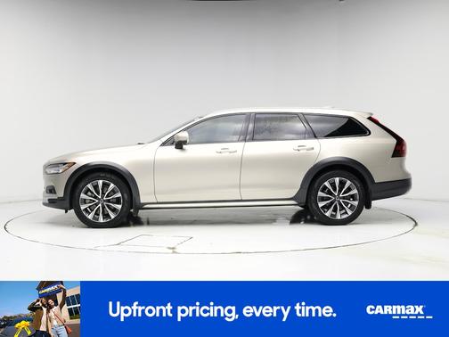 2023 Volvo V90 Cross Country B6 Plus
