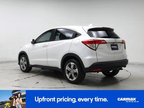 White 2022 Honda HR-V LX