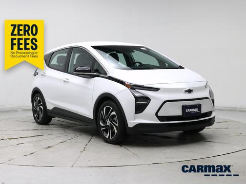 White 2023 Chevrolet Bolt EV 2LT