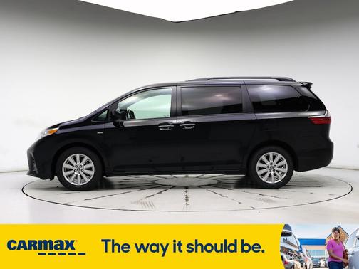 2019 Toyota Sienna XLE