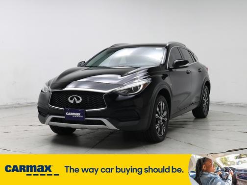 2018 INFINITI QX30 Luxury