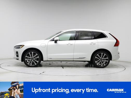 2023 Volvo XC60 Recharge Plug-In Hybrid T8 Ultimate Bright Theme