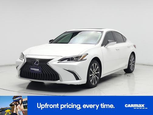 White 2019 Lexus ES 300h