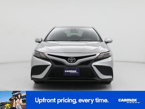 Silver 2022 Toyota Camry SE