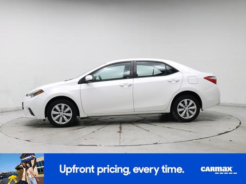 White 2016 Toyota Corolla LE