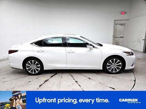 White 2020 Lexus ES 350