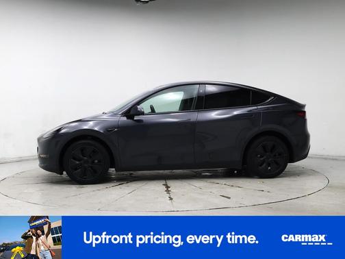 Gray 2025 Tesla Model Y Long Range