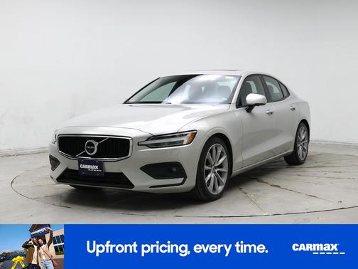 2020 Volvo S60 T5 Momentum