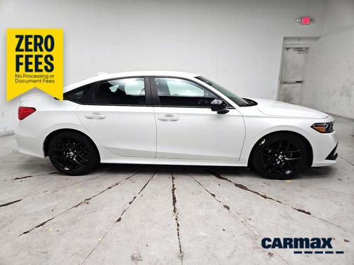 White 2024 Honda Civic Sport