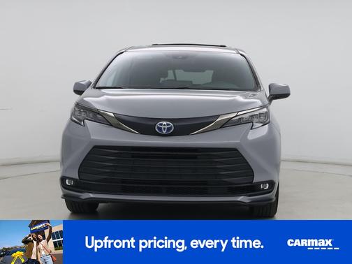 2023 Toyota Sienna Woodland Edition