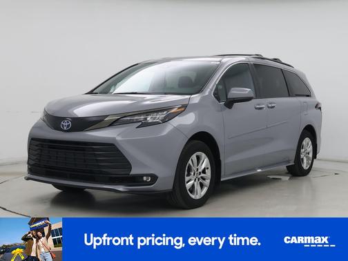 2023 Toyota Sienna Woodland Edition